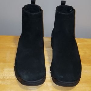 Black slip on boot - 410